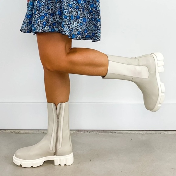 Free People Lug Sole Boot - Picture 13 of 14